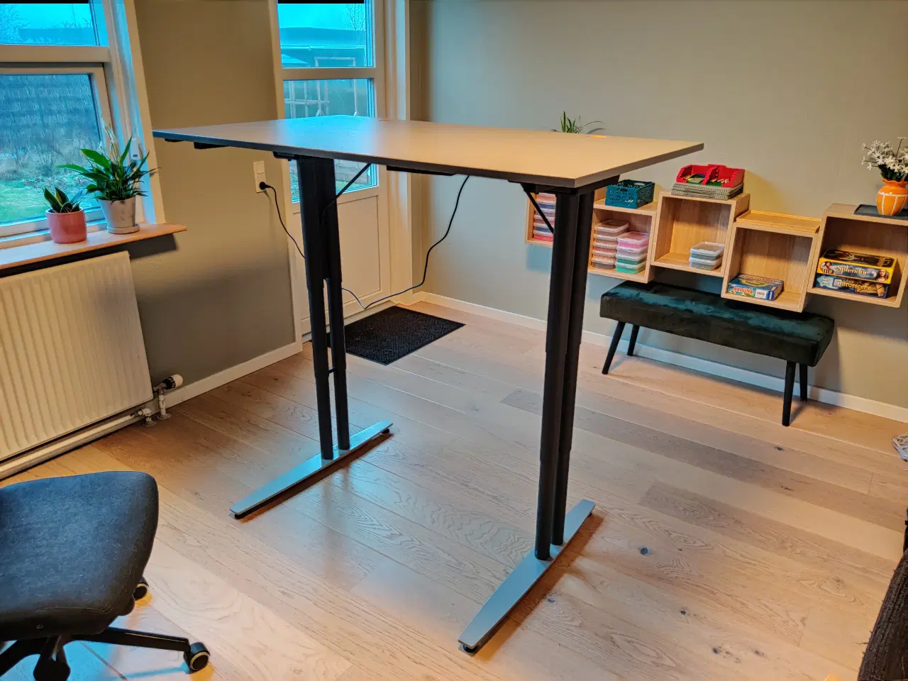 Billede 7 - Arbejdsbord med Hæve/Sænke.