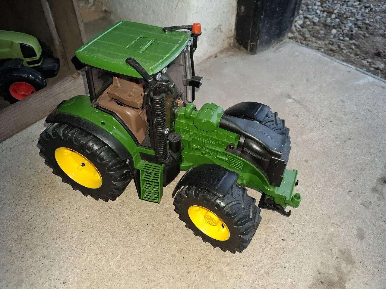 Billede 1 - john deere traktor eller lastbiler bud modtages