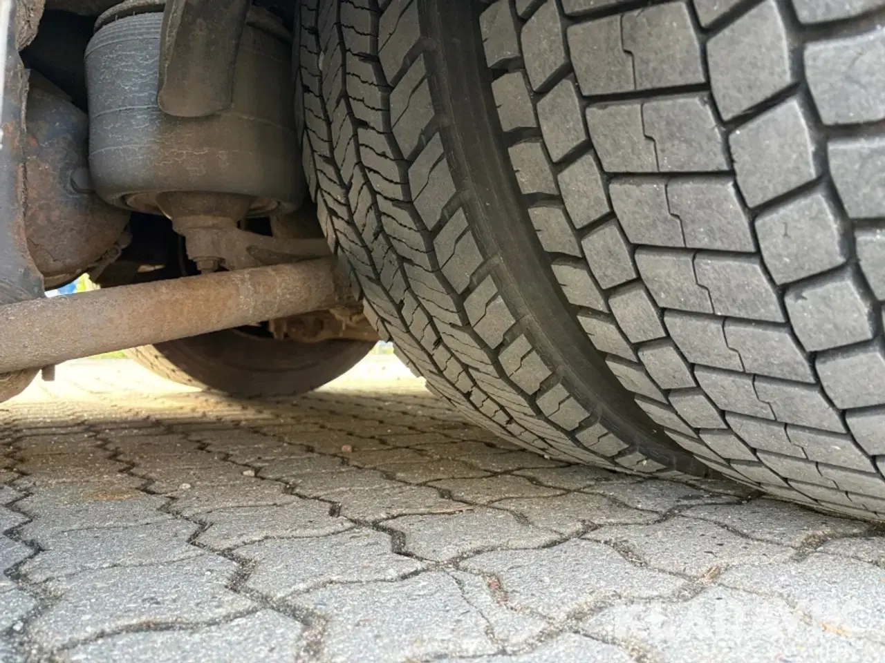 Billede 11 - Lastbil Iveco MI 120 med kran