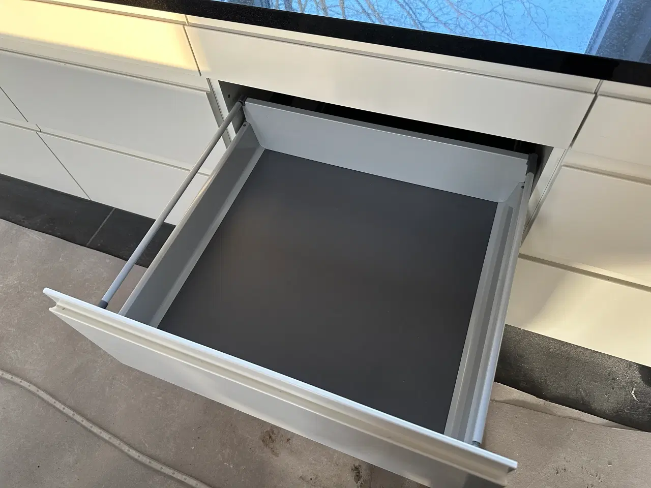 Billede 2 - HTH køkken i tidsløst design til salg