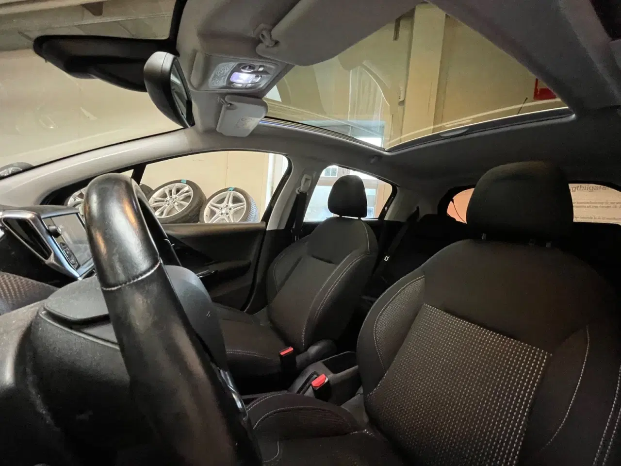 Billede 9 - Peugeot 208 1,6 BlueHDi 100 Allure Sky