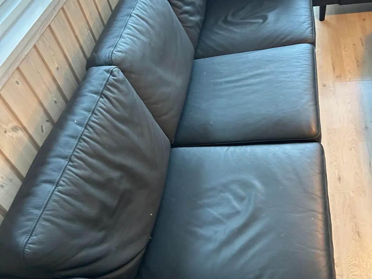 Billede 7 - Sort sofa i læder