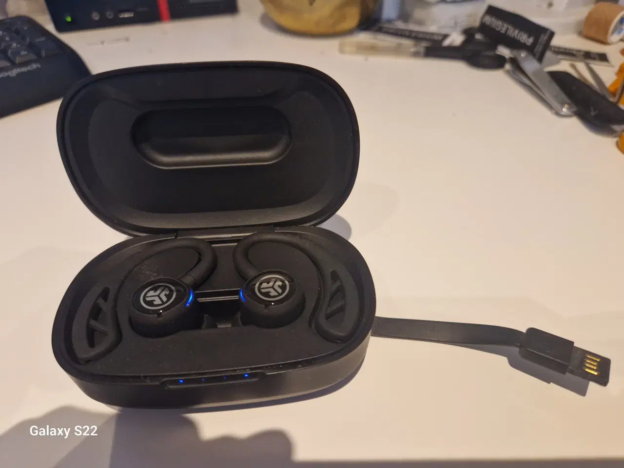 Billede 1 - Høretelefoner, jLAB Go Air Sport