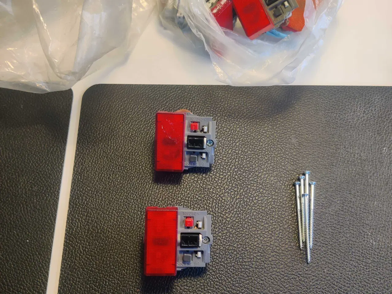 Billede 5 - Stikkontakter og afbrydere 