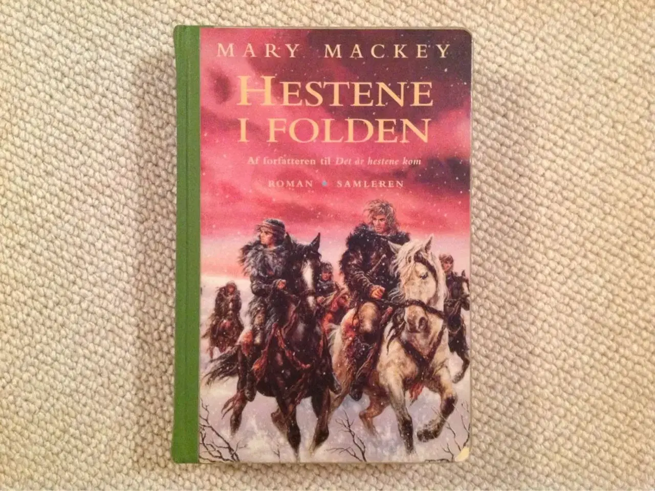 Billede 2 - Hestene i folden" af Mary Mackey