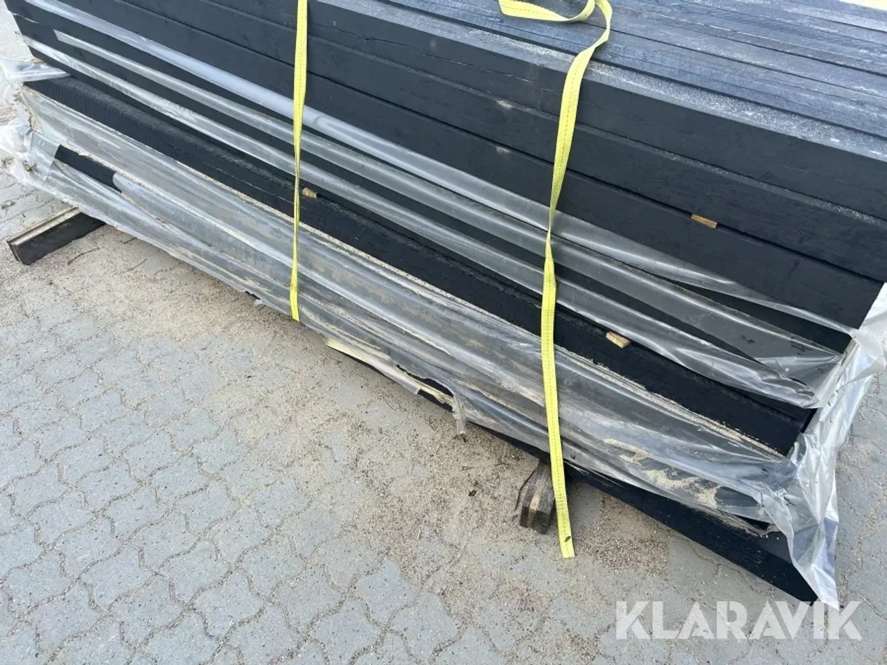 Billede 4 - Sortmalet stolper Gran, 100 styk