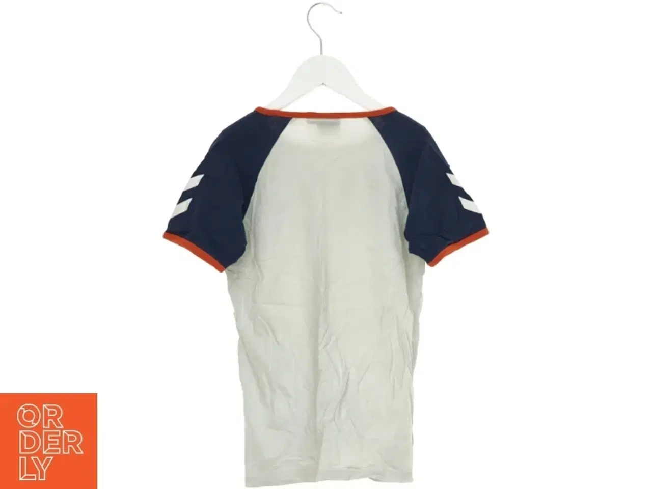 Billede 2 - T-Shirt fra Hummel (str. 140 cm)