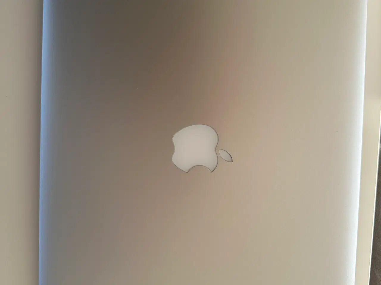 Billede 4 - Apple MacBook Pro (Retina, 15-tommer, Mid 2015)