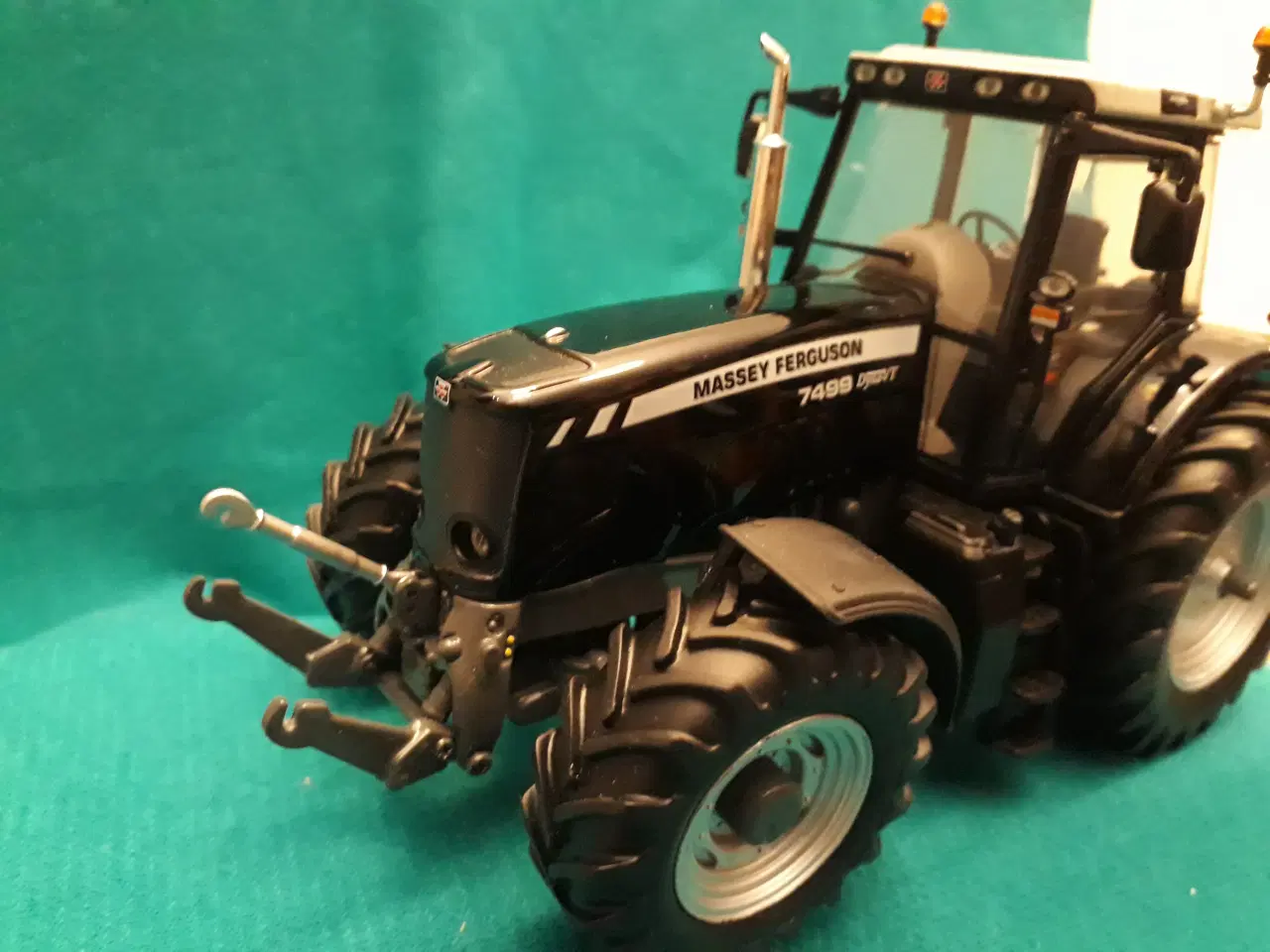 Billede 6 - Sort Massey Ferguson 7499 Traktor