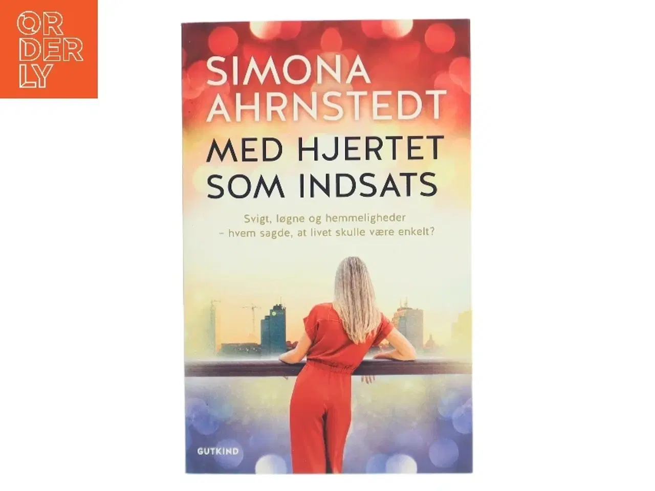 Billede 1 - Med hjertet som indsats af Simona Ahrnstedt (Bog)