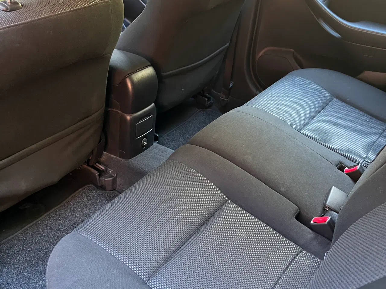 Billede 7 - Rigtig fin Toyota avensis med automatgear