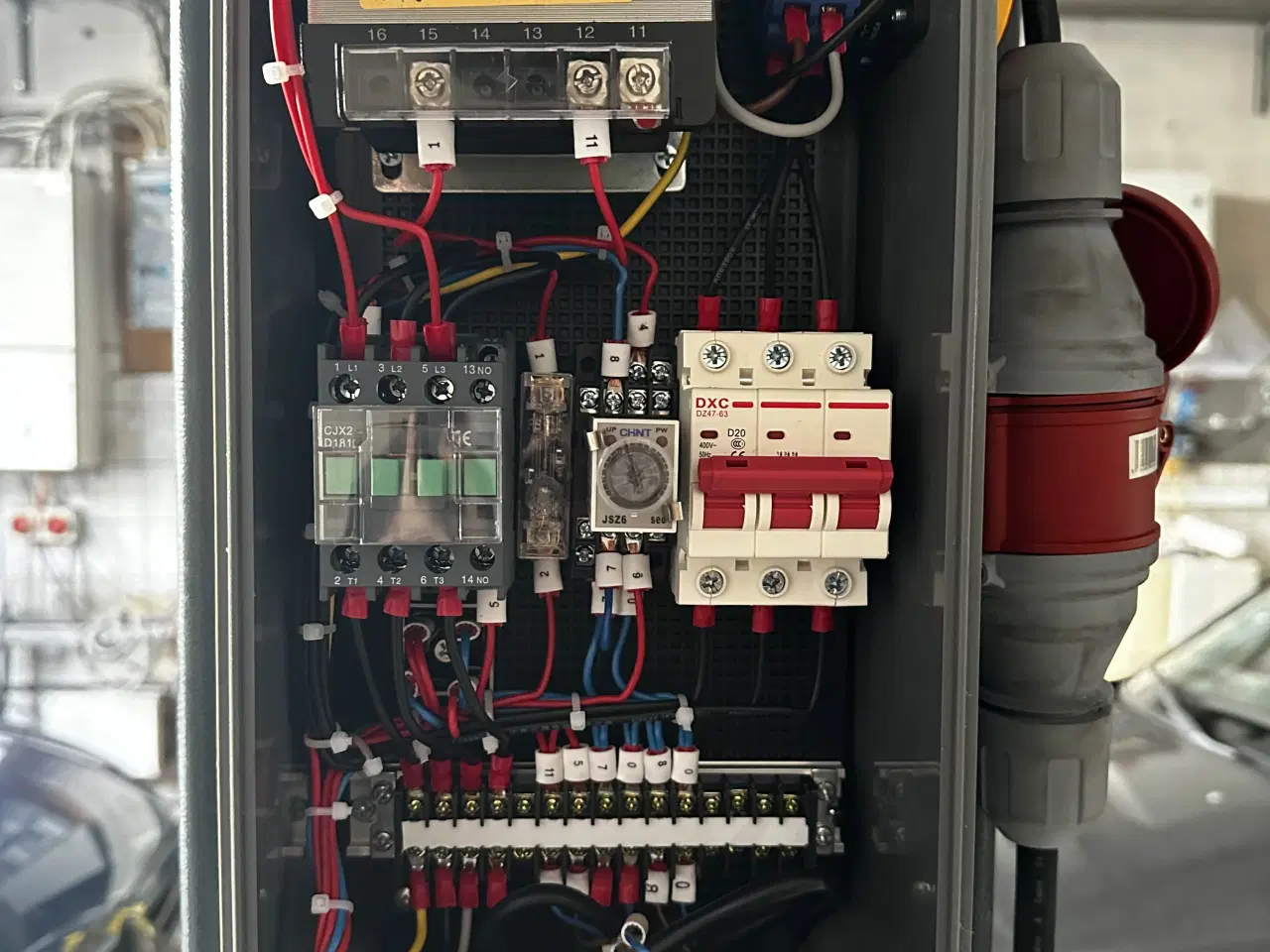 Billede 3 - 2-søjlet 4 tons autolift – Næsten ny! (2024)