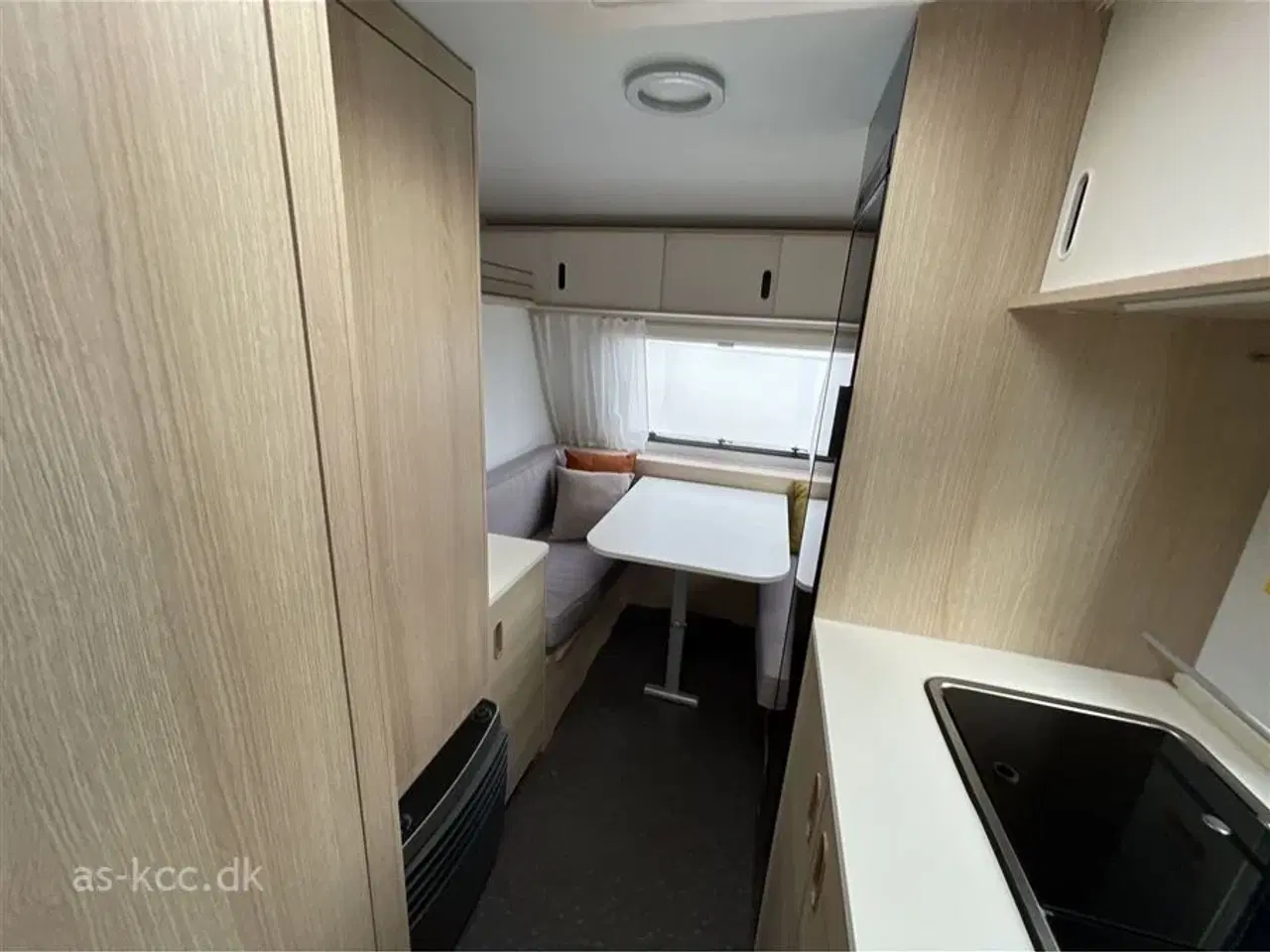 Billede 4 - 2020 - Adria Aviva 400 DK Adria Aviva årg. 2020. 4 sovepladser, 4 siddepladser.