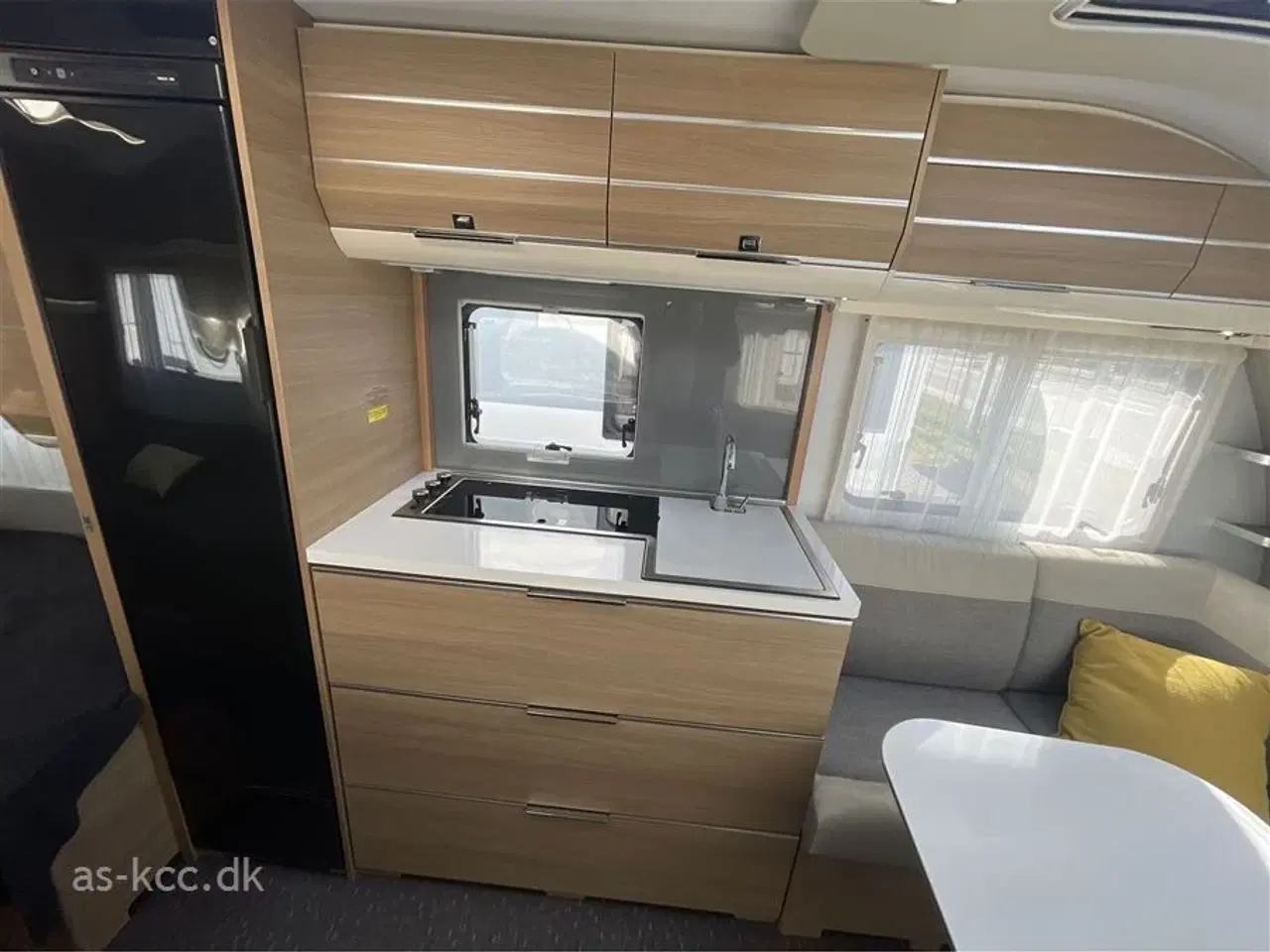 Billede 7 - 2021 - Adria Adora 572 UT   Adria Adora 572 UT årg. 2021 incl, mover, Isabella Sun Shine, cykelstativ 4 sovepladser, 5 siddepladser