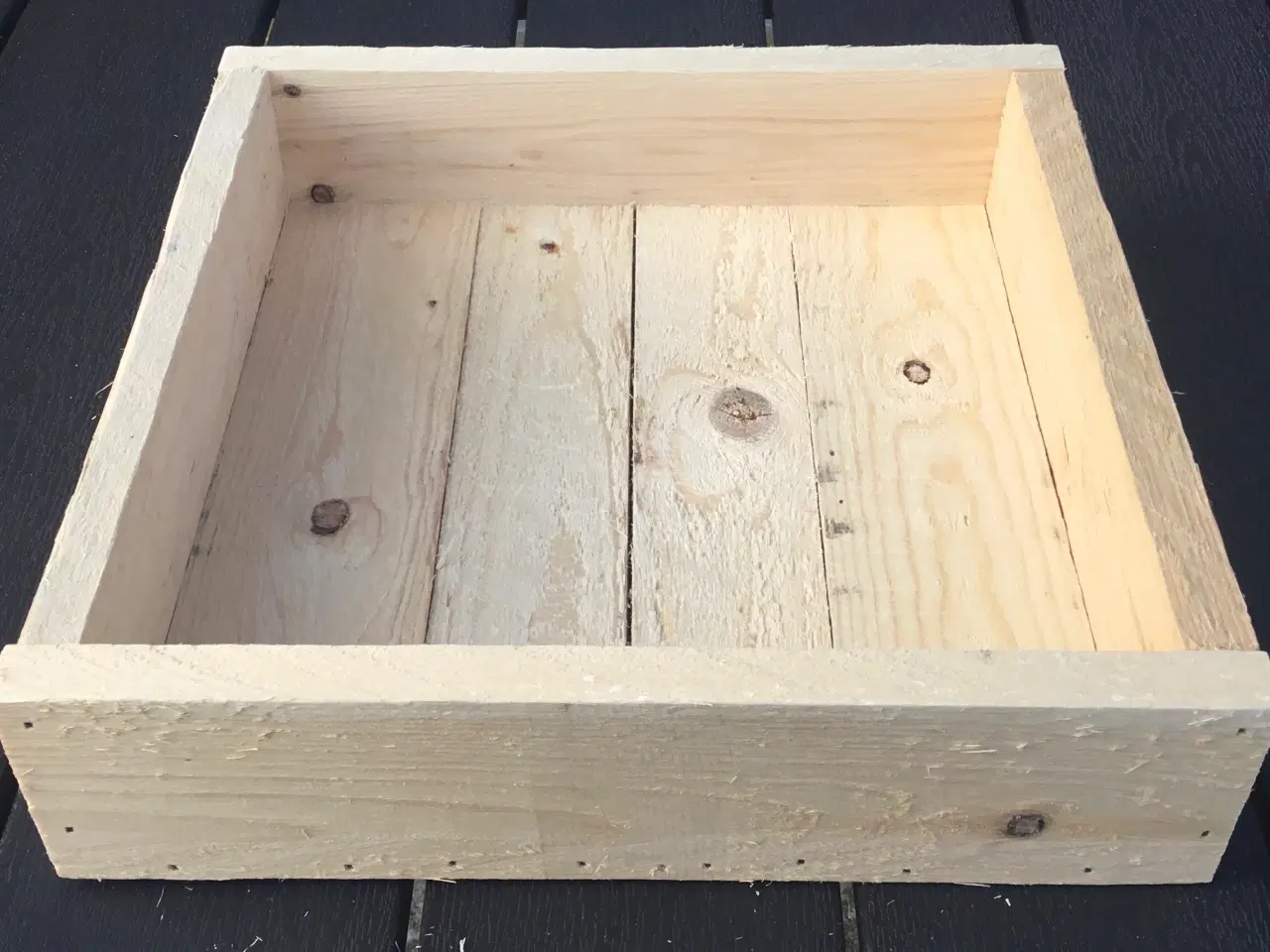 Billede 2 - Træ kasse / bakke  30 x 30