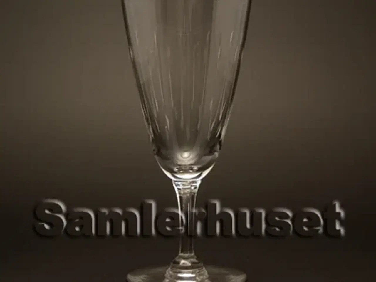 Billede 1 - Apart Snapseglas. H:98 mm.