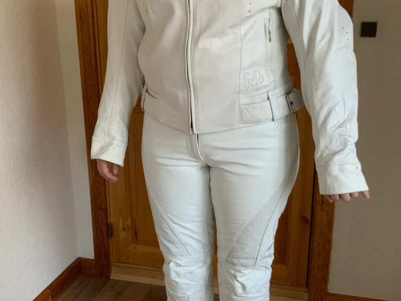 Billede 1 - Held dame motorcykeldragt hvid