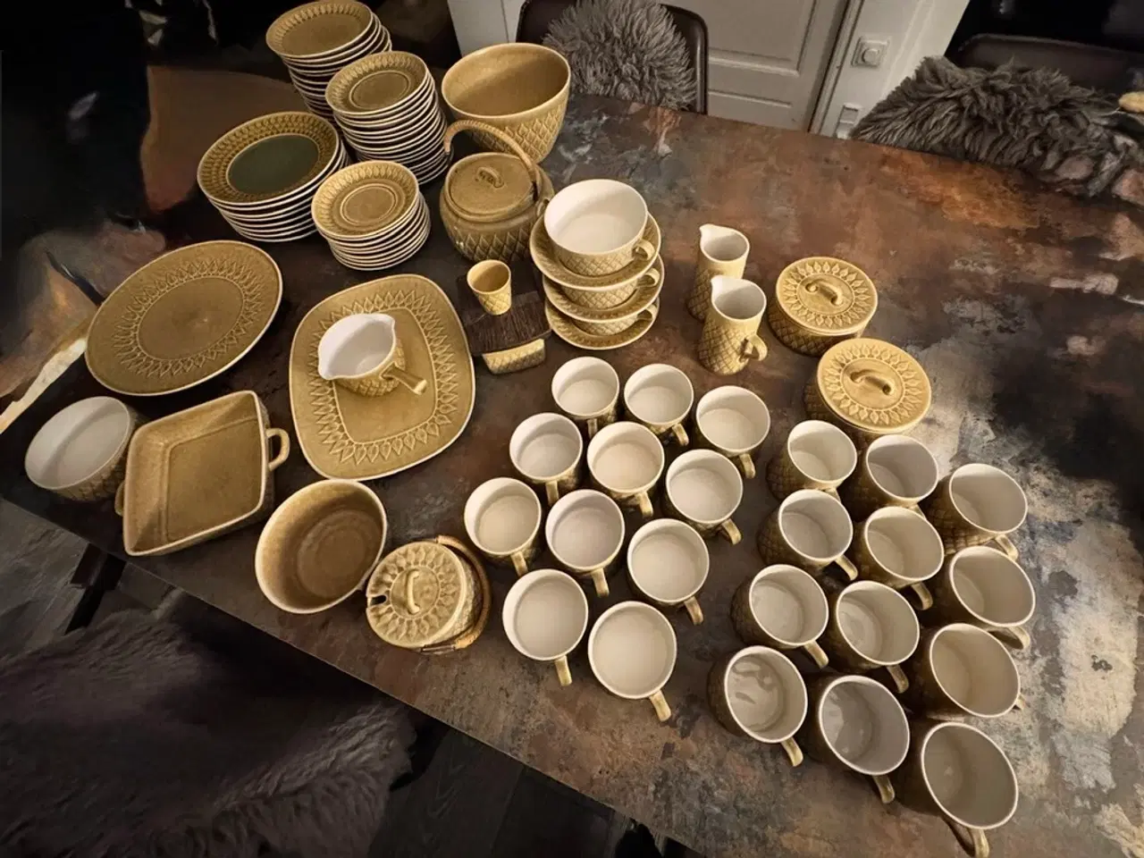 Billede 1 - Relief B&G stel - komplet kaffe & te stel mm.