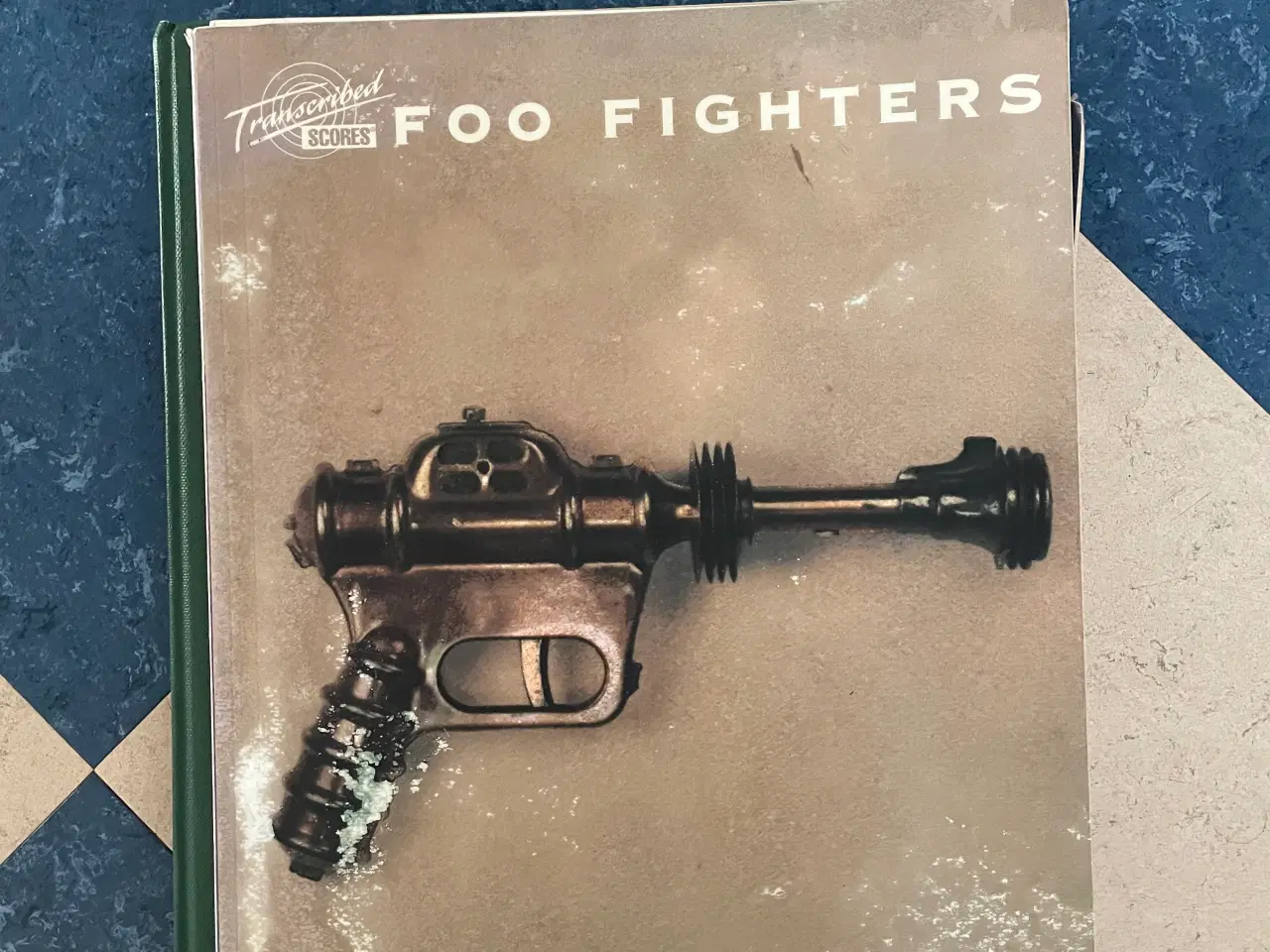 Billede 5 - Foo Fighters noder, se tekst 
