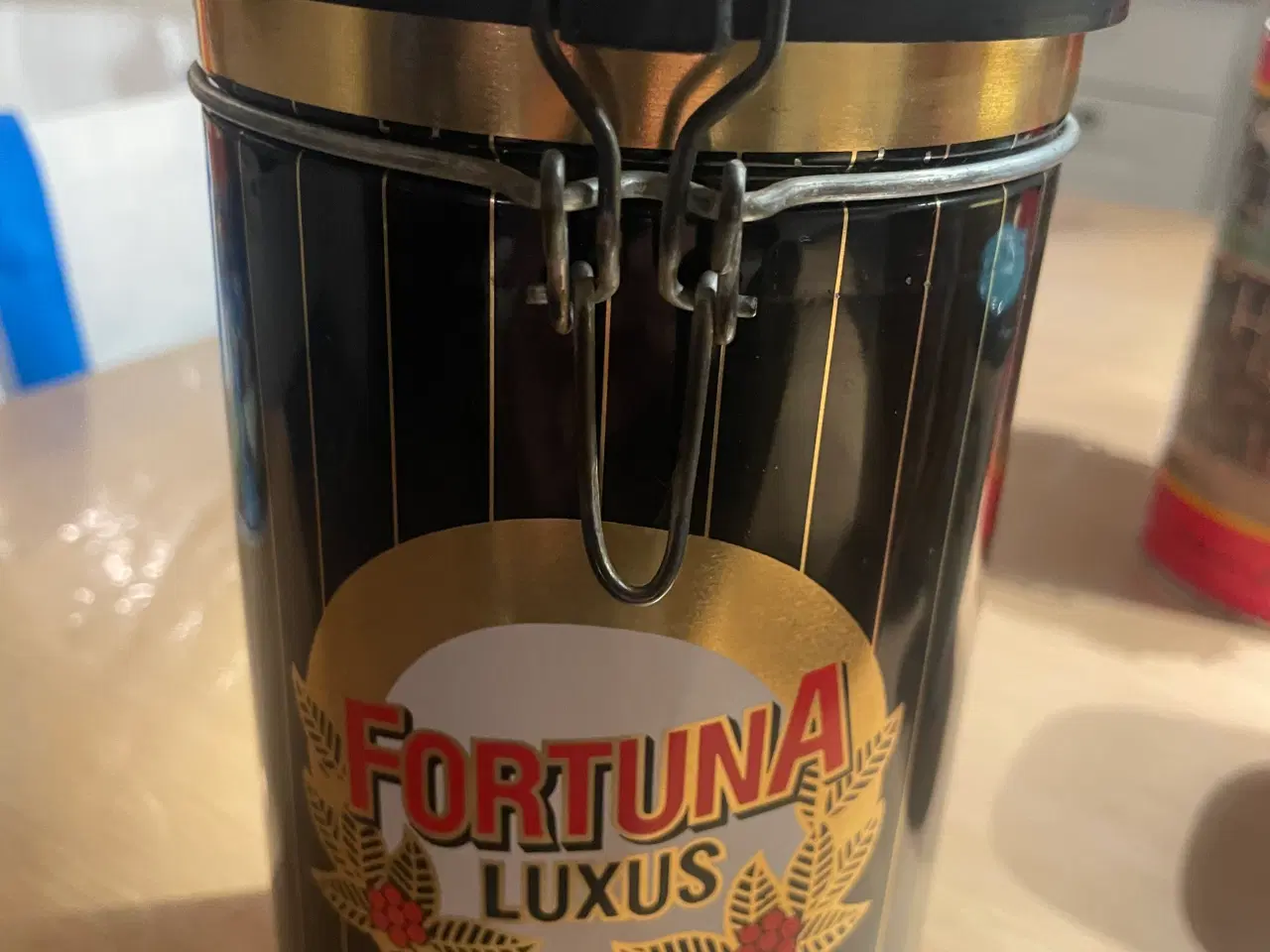 Billede 3 - Gamle blikdåser sælges.