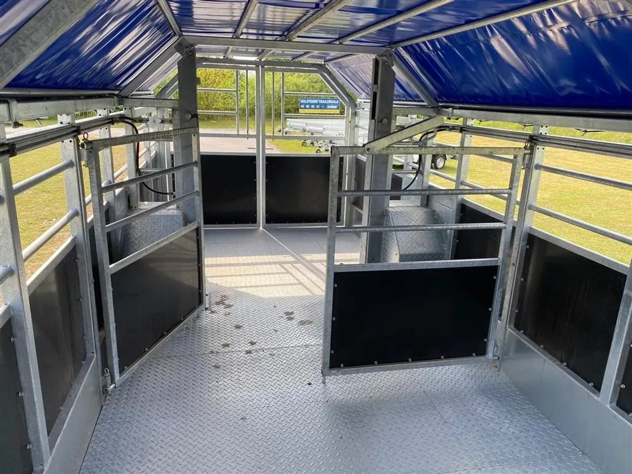 Billede 8 - Jyfa 8 mtr. med hydr. Kreaturvogn