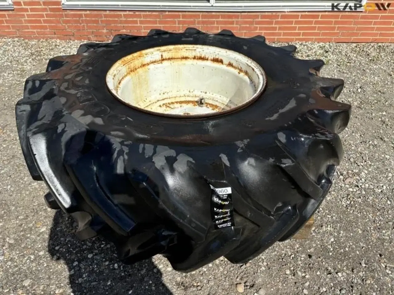 Billede 2 - Goodyear 620/75-R30