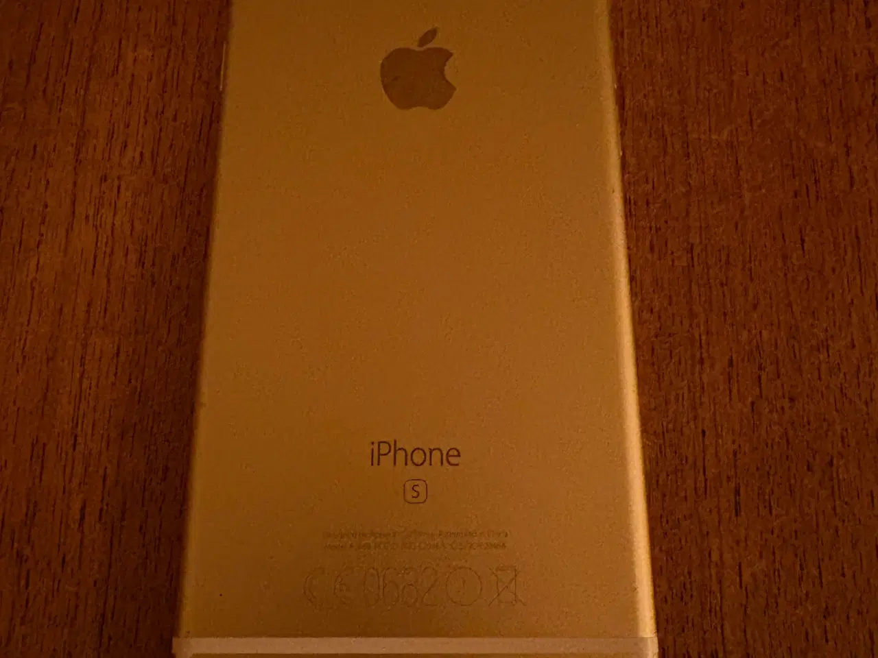 Billede 2 - iPhone 6S, 64 GB, rose gold (model 2015)