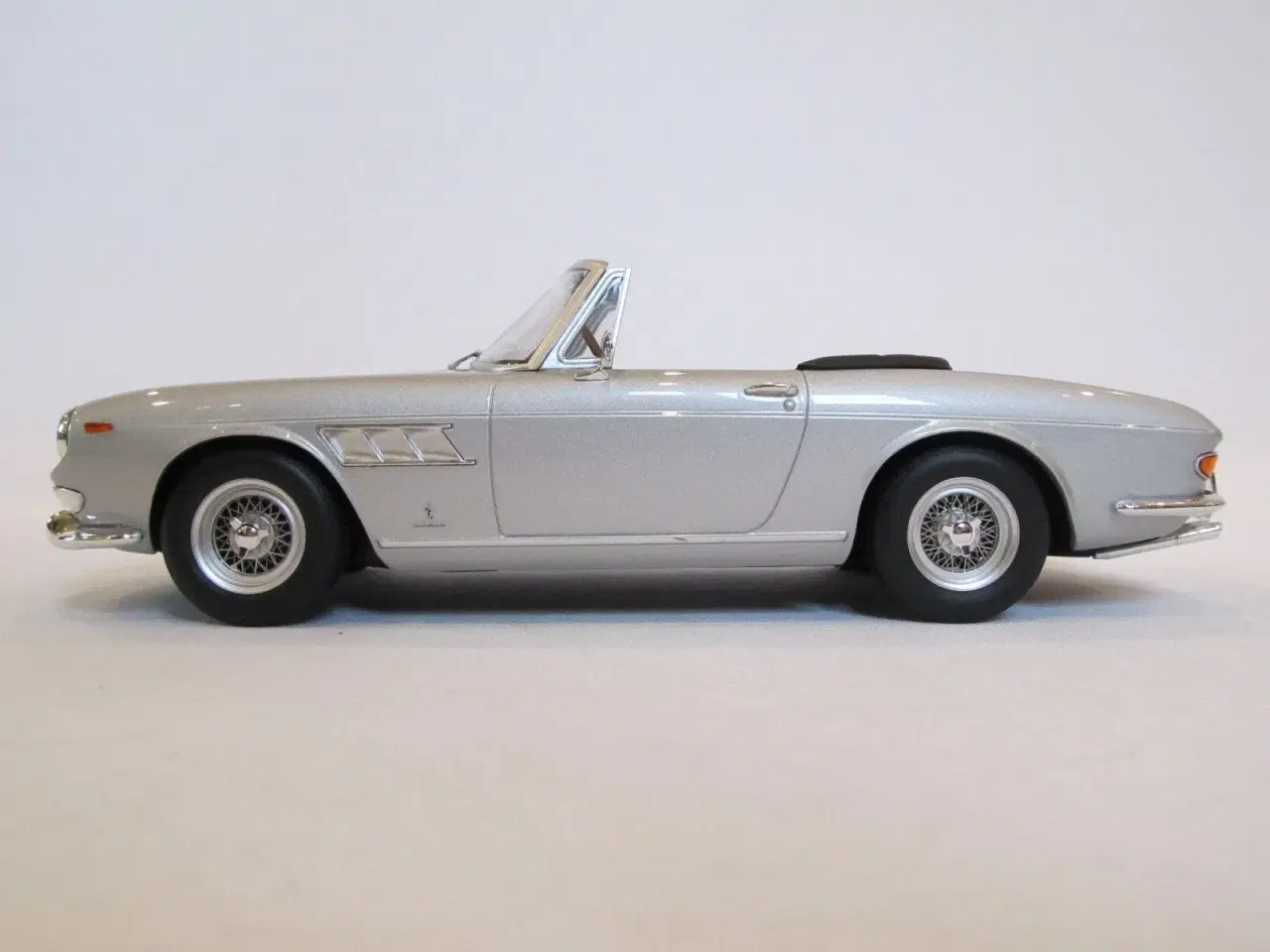 Billede 3 - 1964 Ferrari 275 GTS Pininfarina Spyder - 1:18 