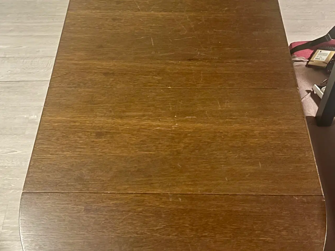 Billede 4 - Fleksibel spisebord med 6 stole!