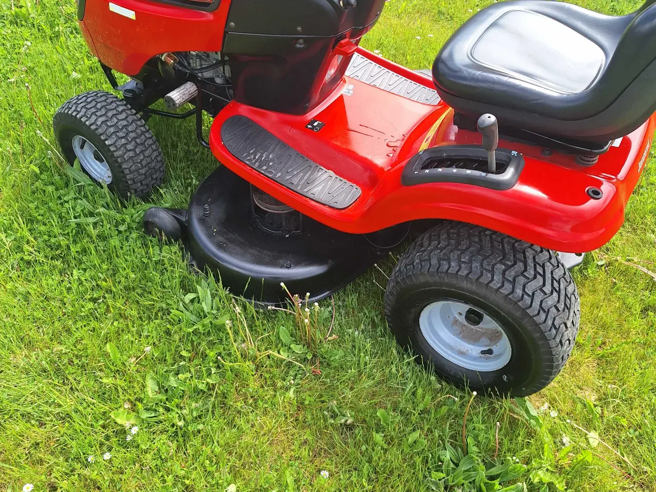 Billede 5 - Havetraktor Jonsered LT2217A 