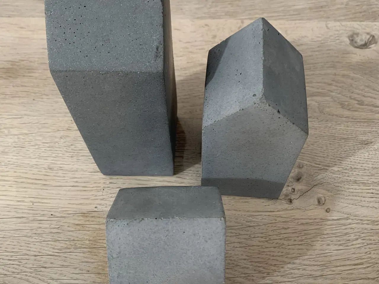 Billede 5 - 3 betonhuse af Anne Boysen