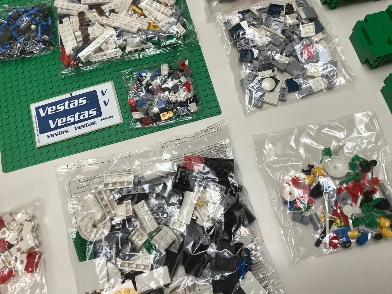 Billede 2 - Vestas Lego mølle 4999