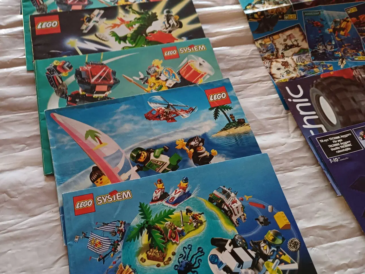 Billede 4 - Lego kataloger og manualer