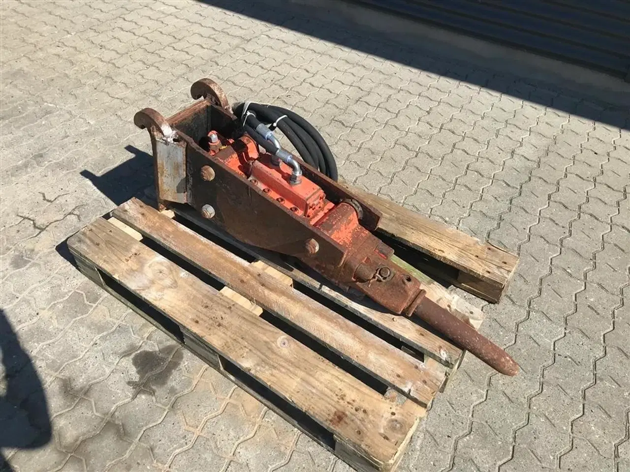 Billede 2 - - - - Oliehammer til 4-6tons maskine.