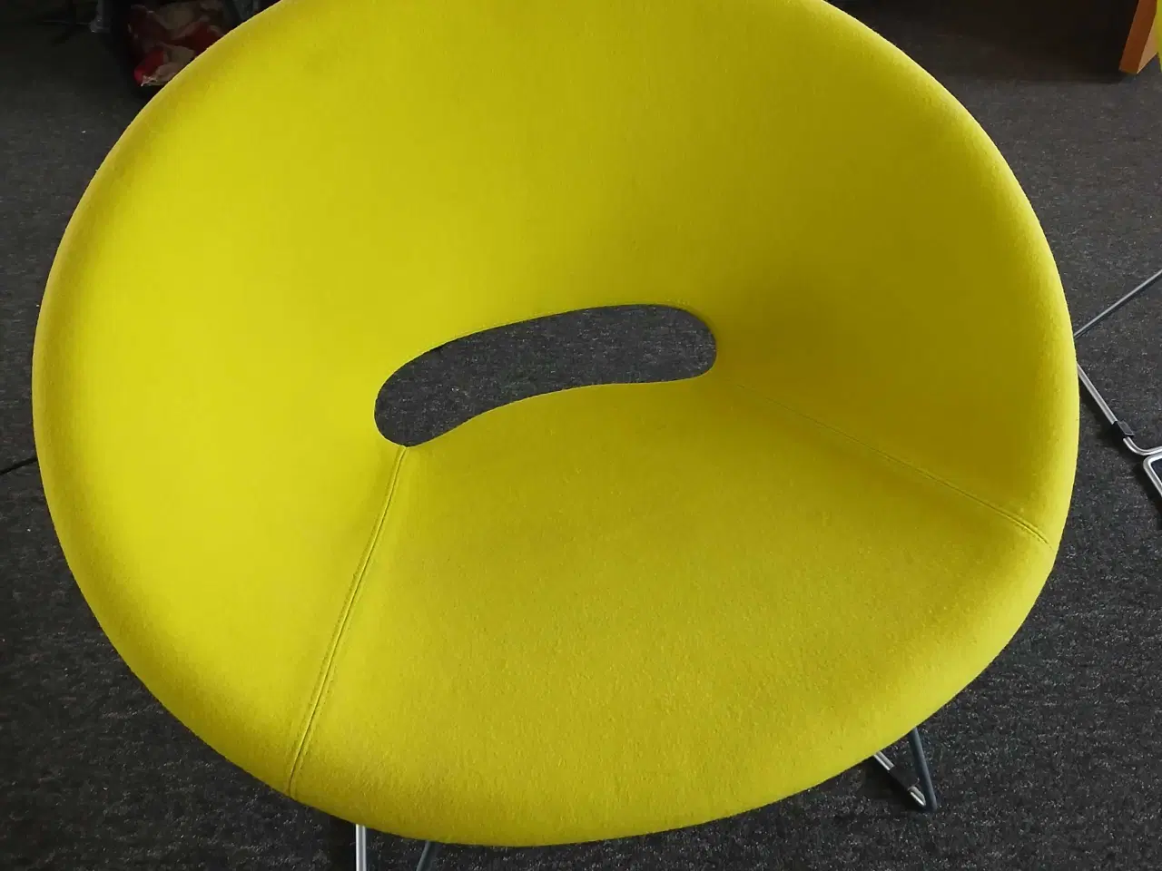 Billede 4 - Neongrøn designer stole sælges