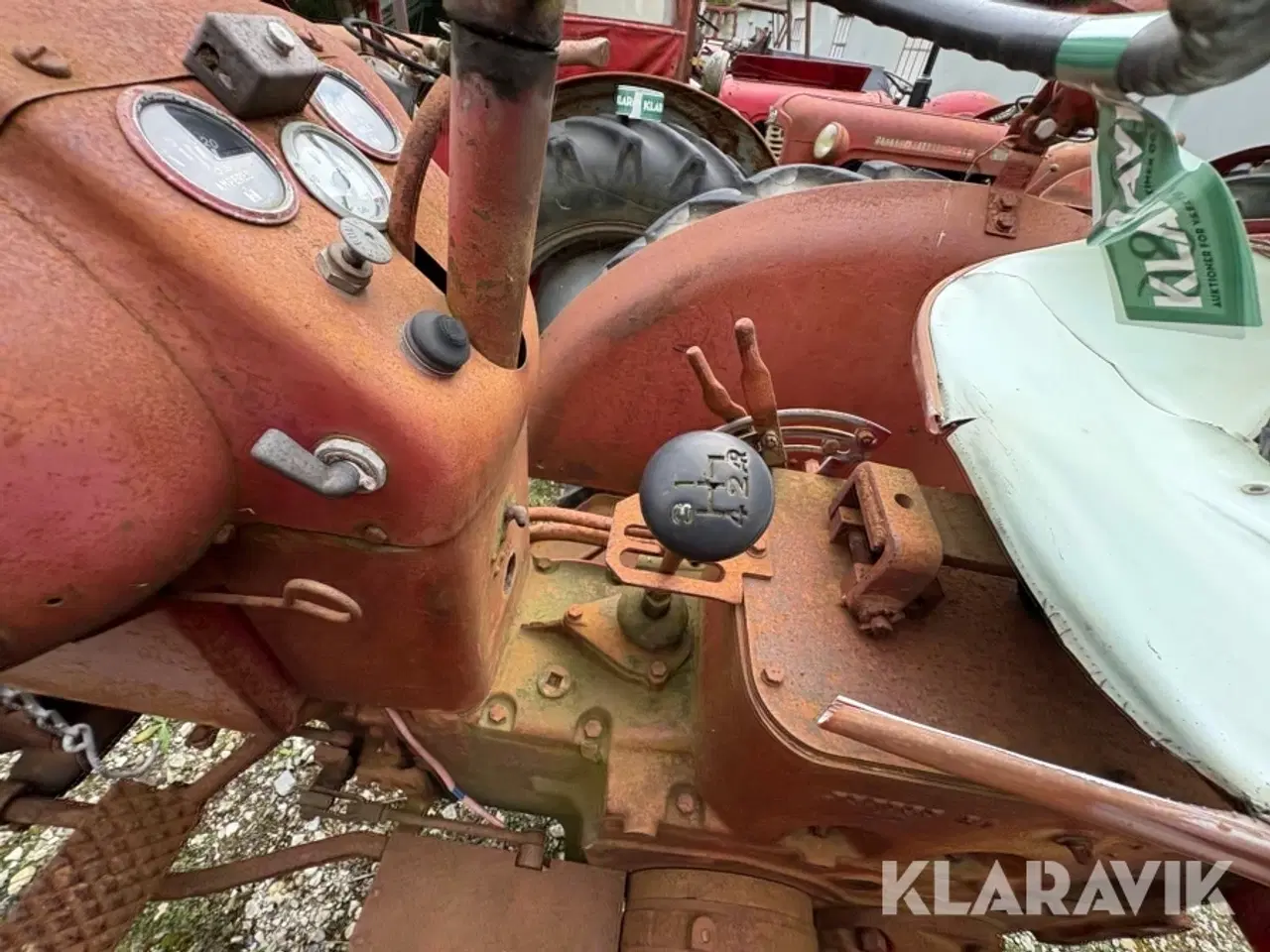 Billede 11 - Veterantraktor Farmall Fu 235