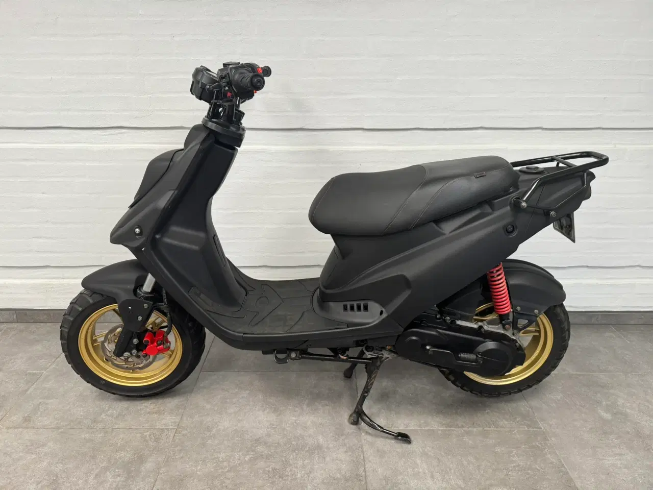 Billede 9 - MotoCR Hot 50 Naked – 2023 – Lovlig og i topstand!