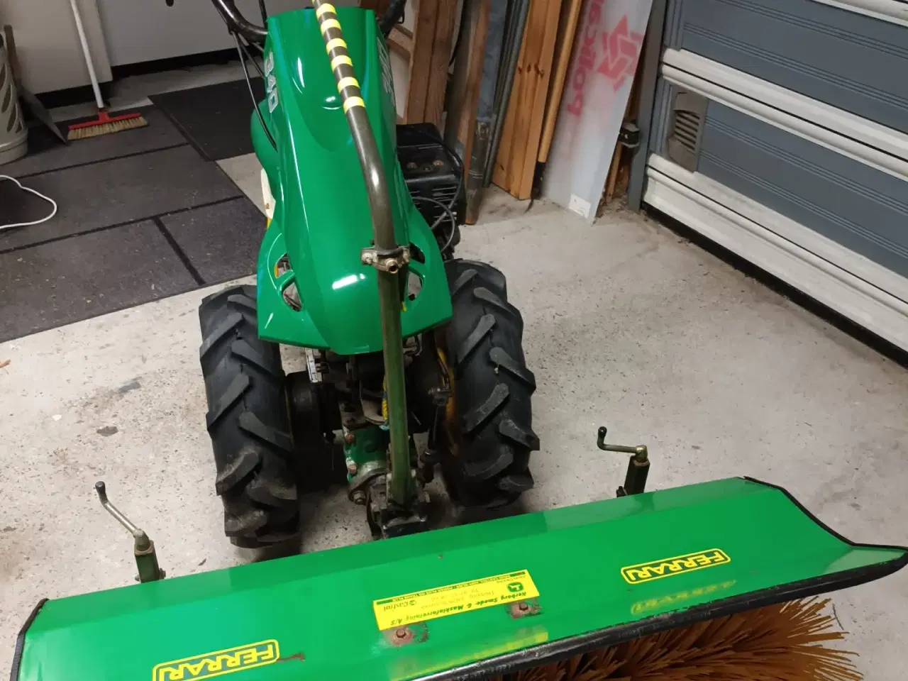 Billede 5 - Ferrari fejemaskine