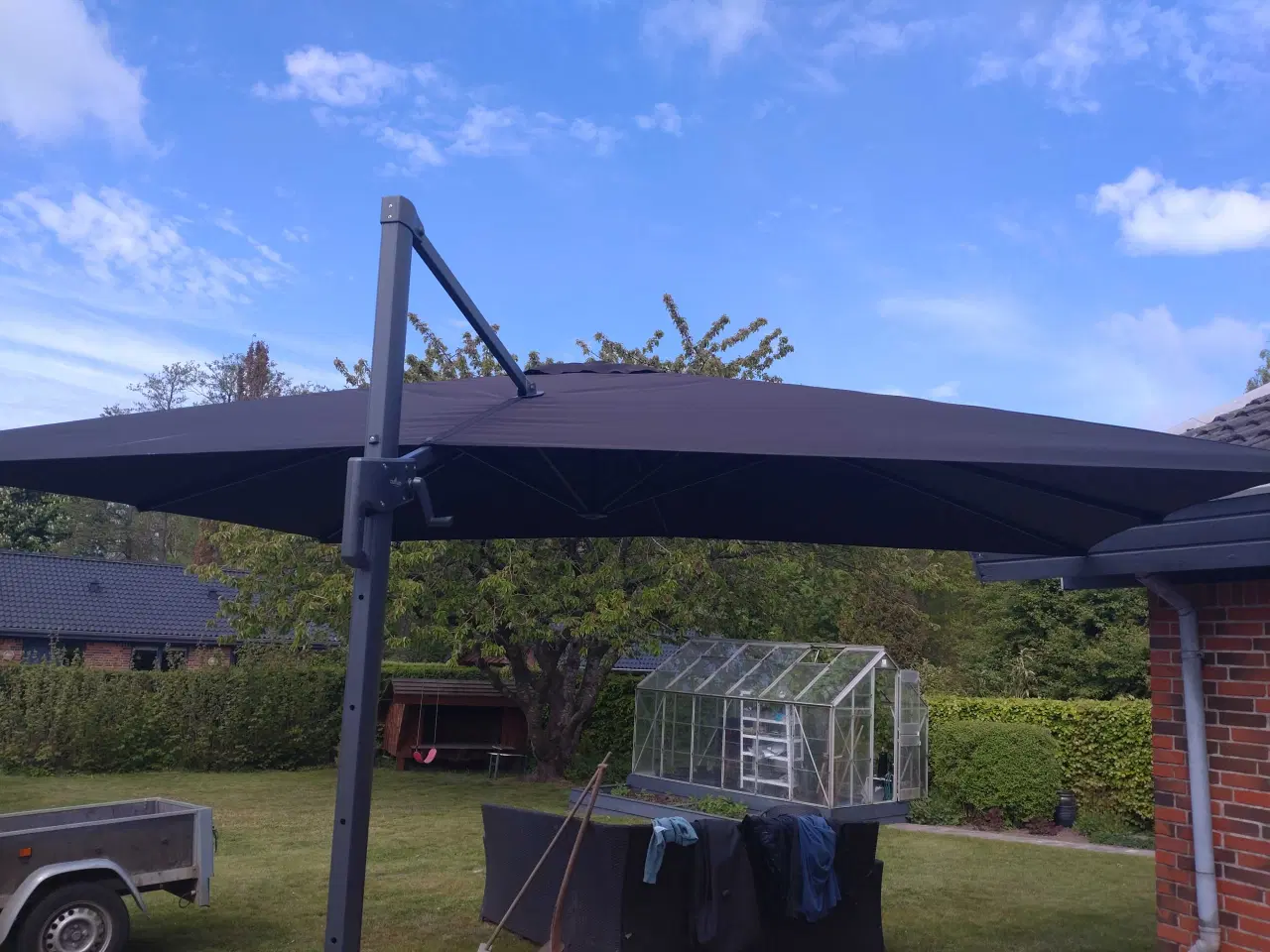 Billede 2 - OUTRIUM HAWAII HÆNGEPARASOL SORT 3X4 M
