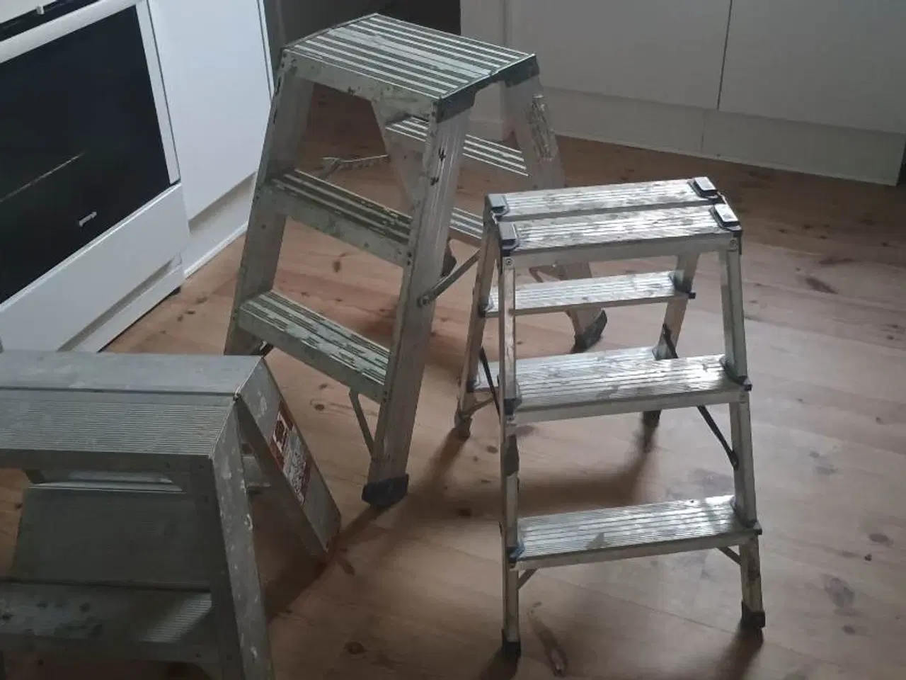 Billede 3 - Hepa filter- med maskine - værktøj osv 
