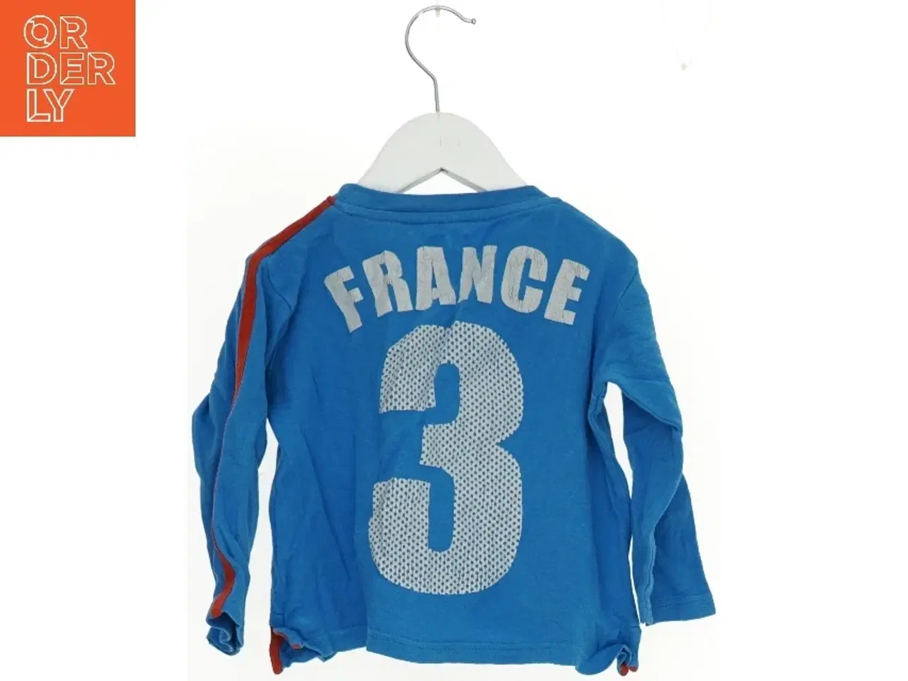 Billede 2 - Langærmet bluse med 'FRANCE 3' tryk fra Mads & Mette (str. 98)