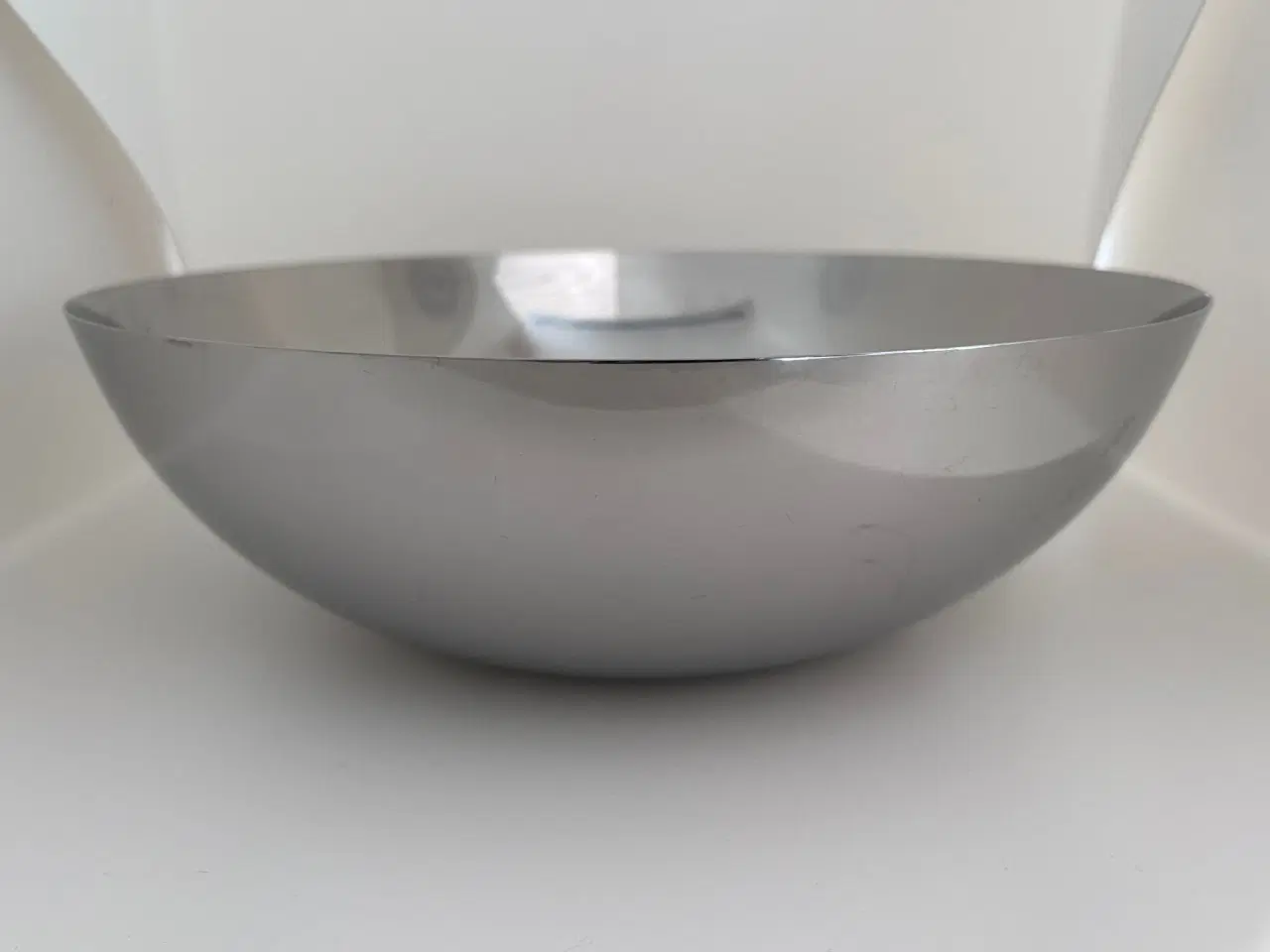 Billede 1 - Eminent skål / serveringsskål i stål Ø: 27,5 cm.