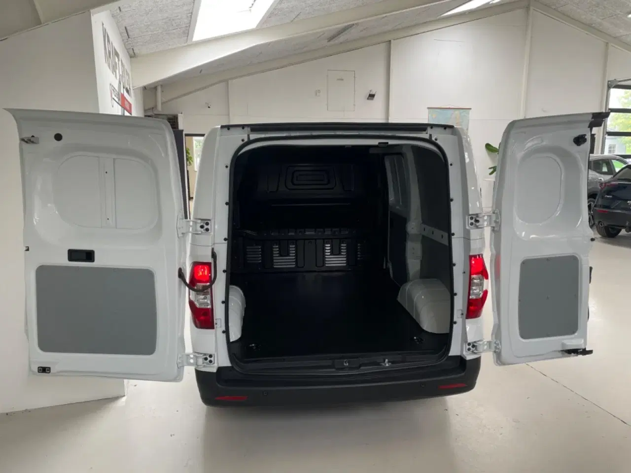 Billede 15 - Maxus e-Deliver 3 50 Cargo Van SWB