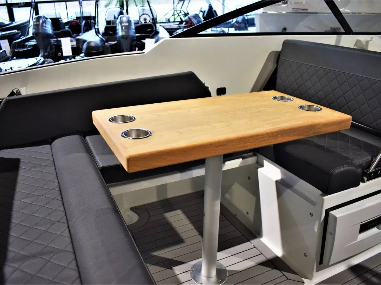 Billede 6 - Coaster 600 DC - Yamaha F150 HK/Udstyr