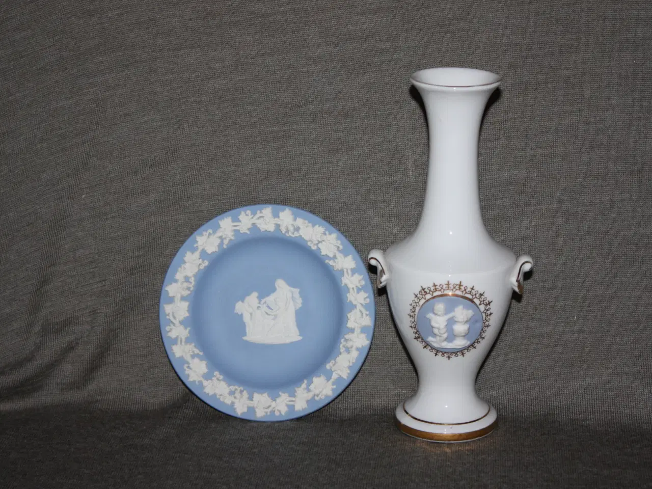Billede 8 - Vase med Wedgwood cameo  18 cm