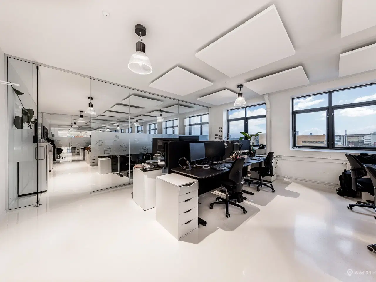 Billede 2 - Funktionelt kontor eller showroom lige ved København Syd metro, S-tog