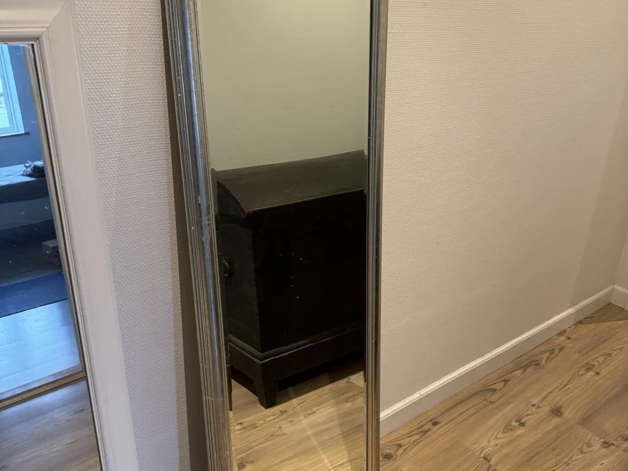 Billede 1 - 2 stk spejle sælges samlet