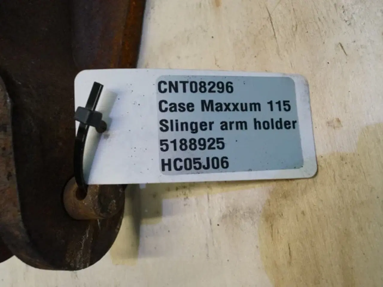 Billede 7 - Case Maxxum 115 Slinger Arm Holder 5188925