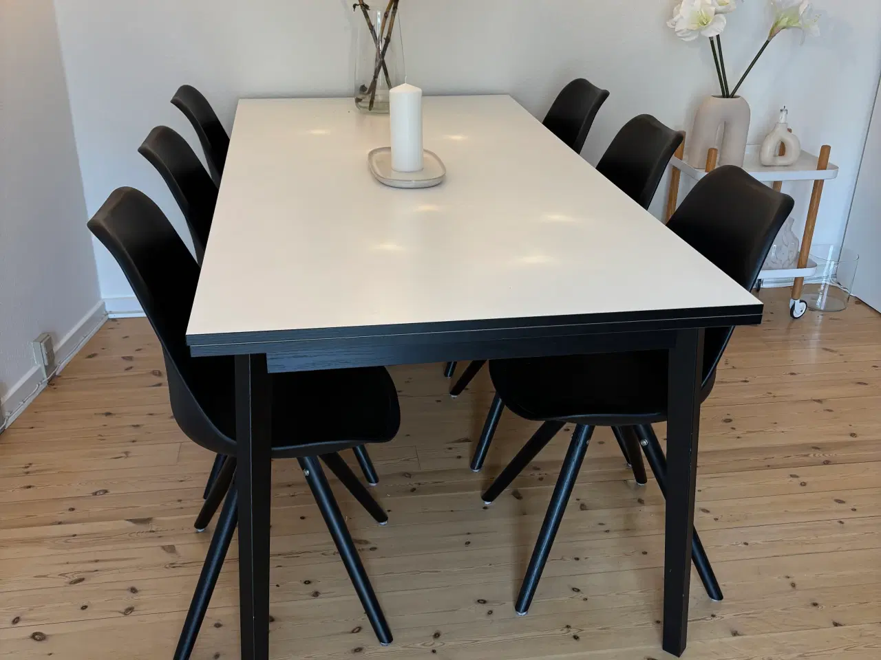 Billede 4 - Single spisebord inkl. 2 tillægsplader