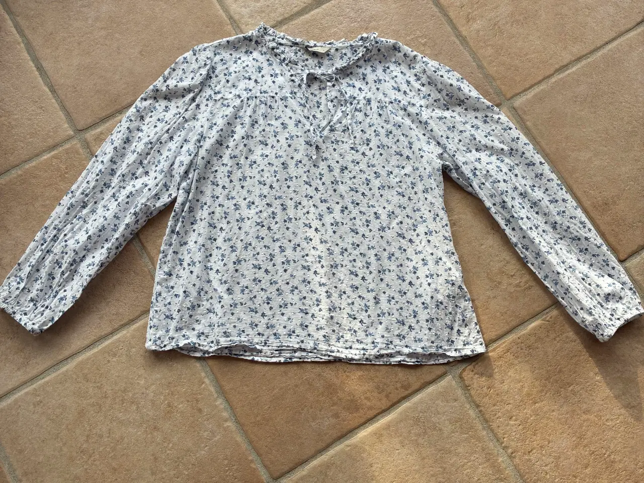 Billede 1 - Only Pigalle bluse str. L